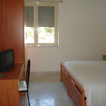 Hotel Eden Perdifumo Ngoại thất bức ảnh