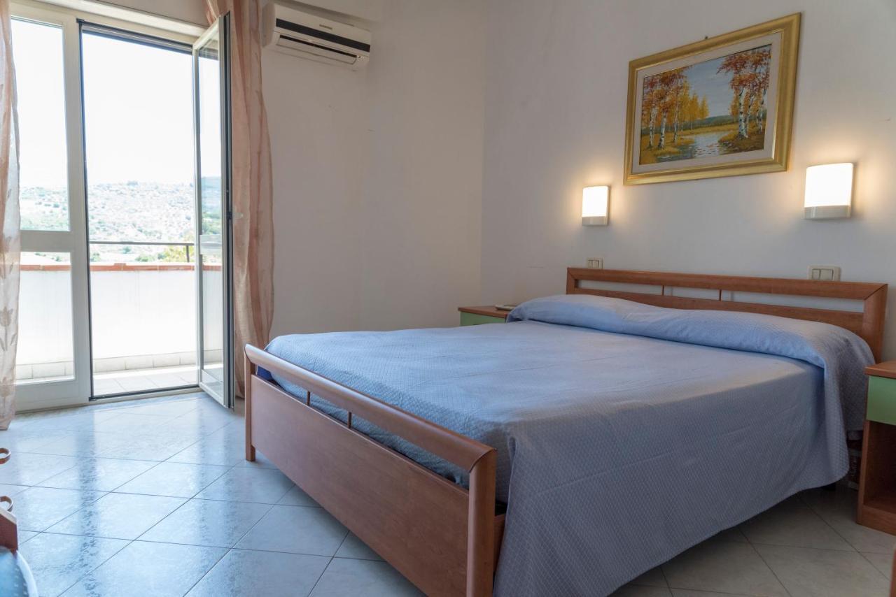 Hotel Eden Perdifumo Ngoại thất bức ảnh